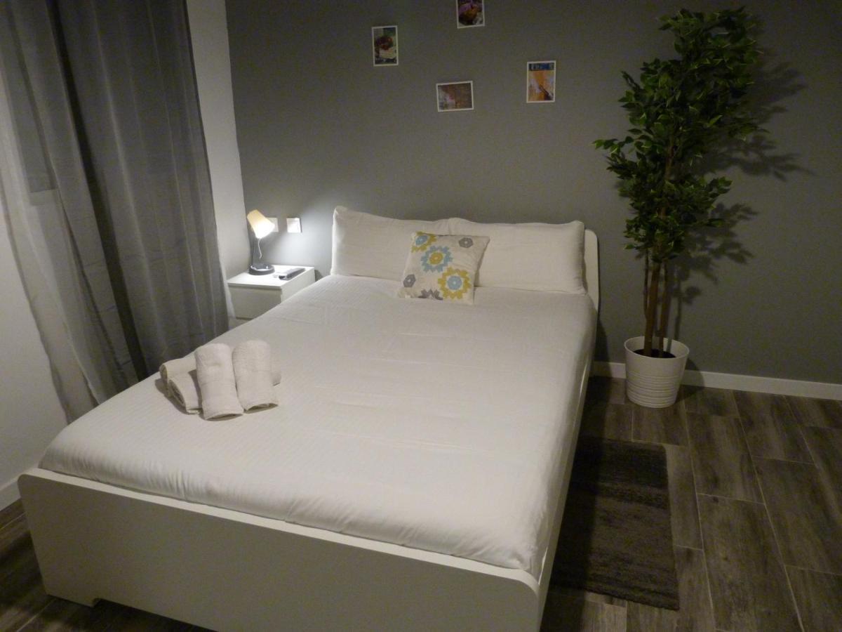 Intimo Y Acogedor "Algunos" Con Banera Hidromasaje Διαμέρισμα Βαλένθια Εξωτερικό φωτογραφία